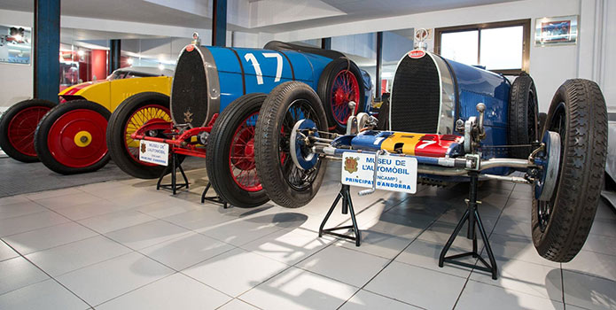 Le Domaine Des Bans : Musee National De L Automobile